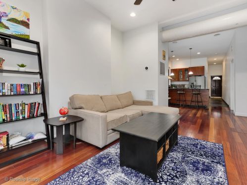 1344 Artesian Ave, Chicago IL  60622-2934 exterior