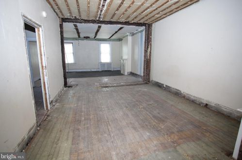 3823 Lancaster Ave, Philadelphia PA 19104-2357 exterior