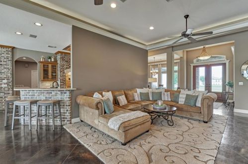 18933 Hbr Side Blvd, Montgomery TX 77356-3224 exterior