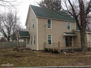 53 Lamoreaux Dr, Comstock Park, MI 49321-9115