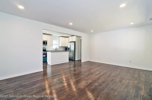 405 Conifer Dr, Lacey NJ  08731-1925 exterior