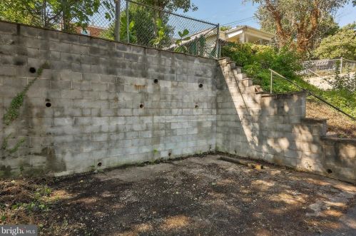 5717 6 St, Washington DC 20003-2706 exterior