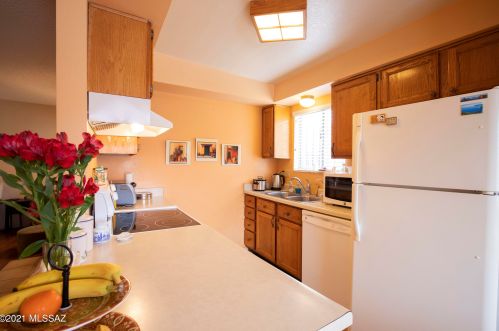 5966 Sun County Blvd, Tucson AZ 85712-2346 exterior