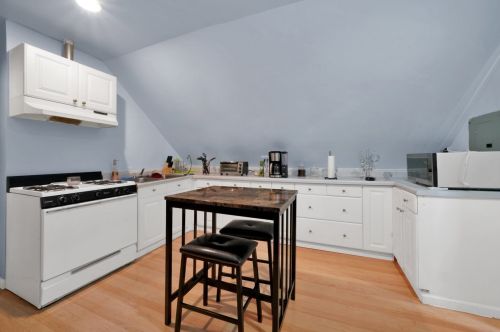 2252 Lawndale Ave, Chicago IL 60629-4345 exterior