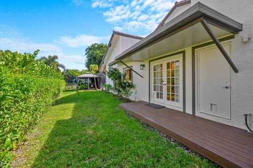 2700 41st St, Boca Raton FL  33434-5842 exterior