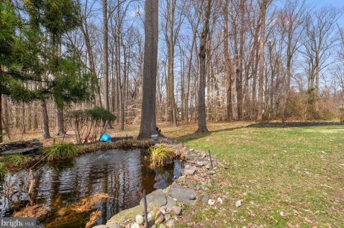 3738 Levy Ln, Huntingdon Valley PA 19006-3108 exterior