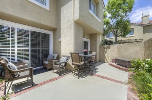 2354 Paseo Circulo, Tustin CA  92782-9020 exterior