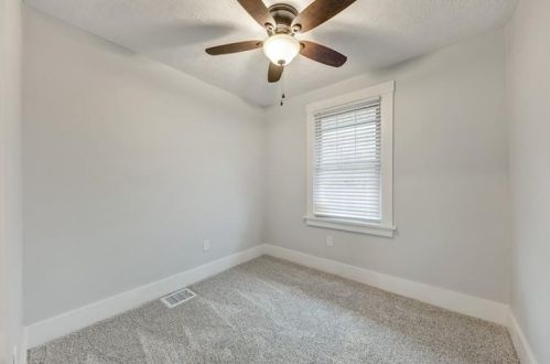 1692 Hillsdale Ave, Pittsburgh PA 15216-2018 exterior