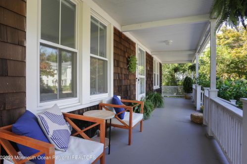 198 Monmouth Ave, Atlantic Highlands NJ  07716-2220 exterior