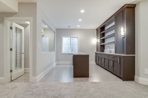 642 Hillside Ave, Elmhurst IL 60126-4247 exterior