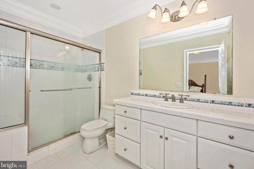 11340 Albermyrtle Rd, Rockville MD exterior