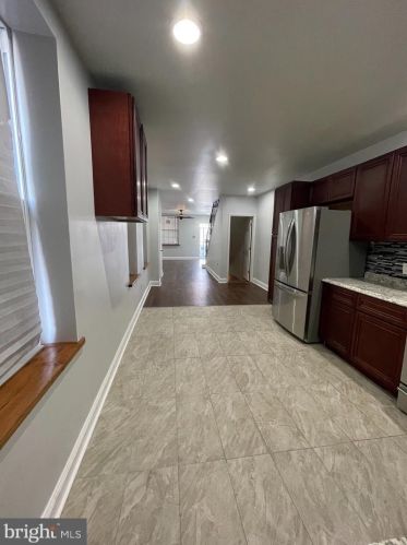 4037 8th St, Philadelphia PA 19140-2233 exterior