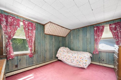 203 Sunnyside Ave, Woonsocket RI 02895-5103 exterior