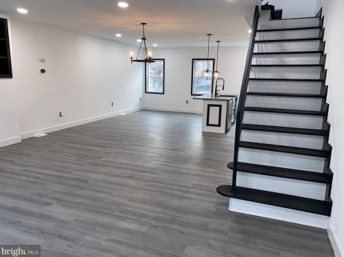 2010 Cheltenham Ave, Philadelphia PA 19120-1001 exterior