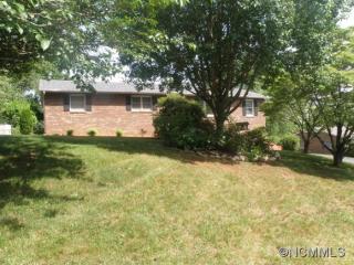 30 Fieldcrest Cir, Asheville, NC 28806-9754