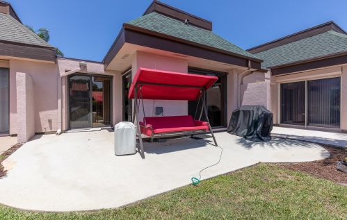 3327 La Prado Ct, Fort Pierce FL  34952-6111 exterior