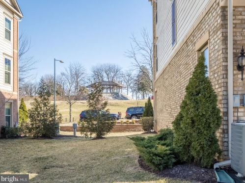 3143 Ft Lincoln Dr, Washington DC 20018-4311 exterior