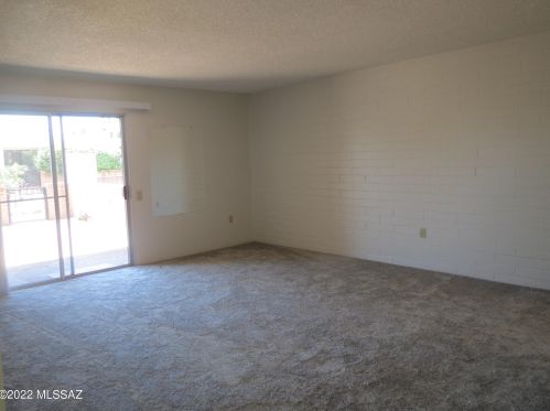 1157 Alpine Cir, Green Valley, AZ 85614-1803