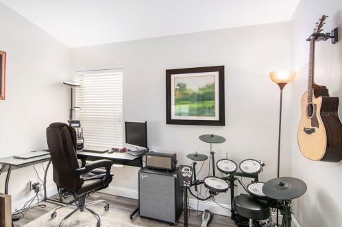 12219 Bishopsford Dr, Tampa FL 33626-1317 exterior