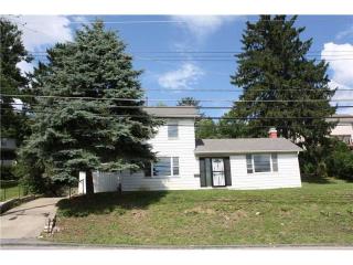 1352 Carnahan Rd, Pittsburgh PA  15220-4012 exterior