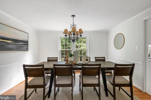 1111 Fallsmead Way, Rockville MD 20854-5549 exterior