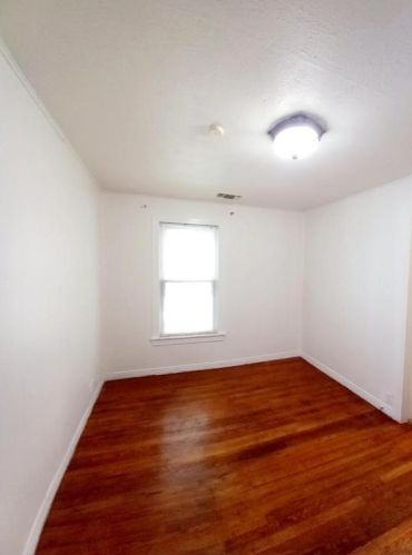 706 45th St, Austin TX  78751-4012 exterior