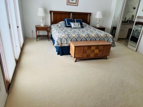 6818 Anglebluff Cir, Dallas TX 75248-4141 exterior