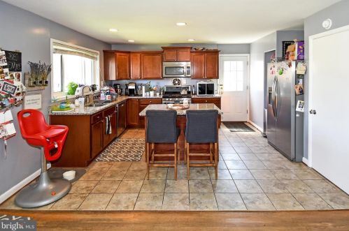 236 Jenkins St, Alexandria VA 22304-4907 exterior