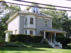 197 Grove St, Newton, MA 02466-2225