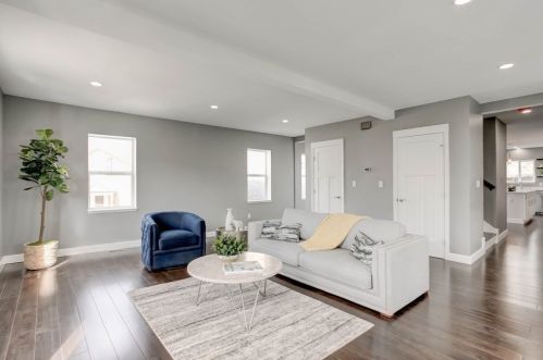 19 Ctr St, Woburn MA 01801-2930 exterior