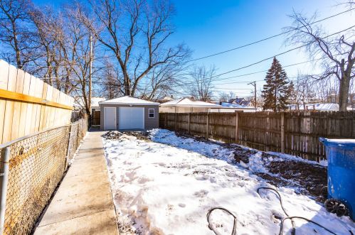 11205 Hermosa Ave, Chicago IL  60643-4229 exterior