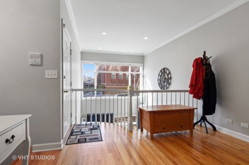 2233 Hoyne Ave, Chicago, IL 60647-3309