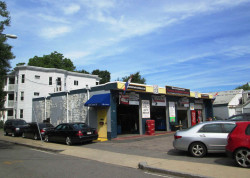 249 Centre St, Newton, MA 02458-1642