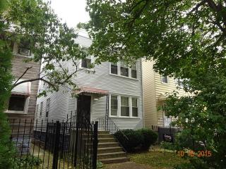 4317 Artesian Ave, Chicago IL  60659-2831 exterior