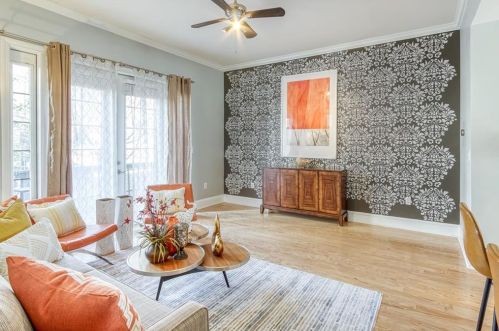 706 Cosmopolitan Dr, Atlanta GA 30324-3615 exterior