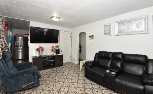 2911 33, Milwaukee WI 53215-3619 exterior