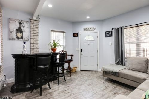 221 Myrtle Ave, Irvington NJ  07111-2657 exterior