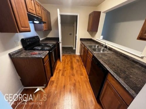 5203 Fairington Club Dr, Lithonia GA  30038-5668 exterior