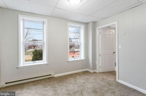 128 High St, Hanover PA 17331-3922 exterior