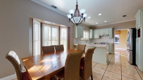 1922 Porter Way, Turlock CA 95380-3788 exterior