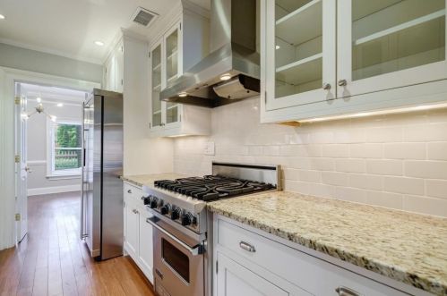 402 Ansley Villa Dr, Atlanta GA  30324-4811 exterior