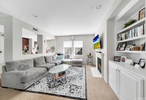 15231 Calverton Way, Tustin CA  92782-1737 exterior