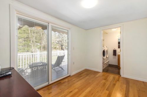 15 Ayers Ln, Dover NH 03820-4643 exterior