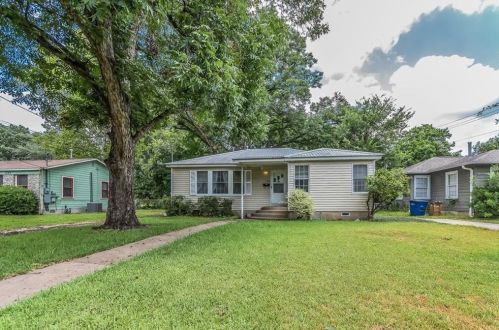 1202 Cullen Ave, Austin TX  78757-1904 exterior