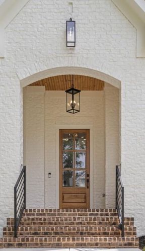 3918 Flowerland Dr, Atlanta GA  30319-1806 exterior