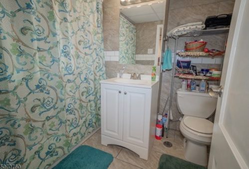 25 Forest Ave, Paterson NJ 07506-1826 exterior