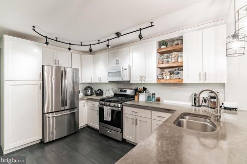 1344 29 St, Philadelphia PA 19146-3708 exterior