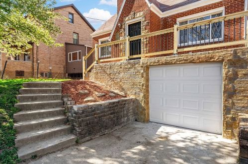 1238 Justine St, Pittsburgh PA  15204-2406 exterior