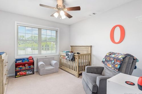 1 Bush Ln, Enfield CT 06082-5230 exterior