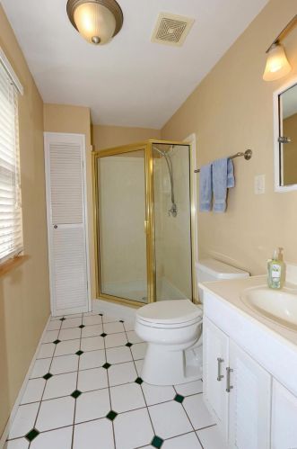 1823 Bookbinder Dr, Saint Louis MO 63146-4308 exterior